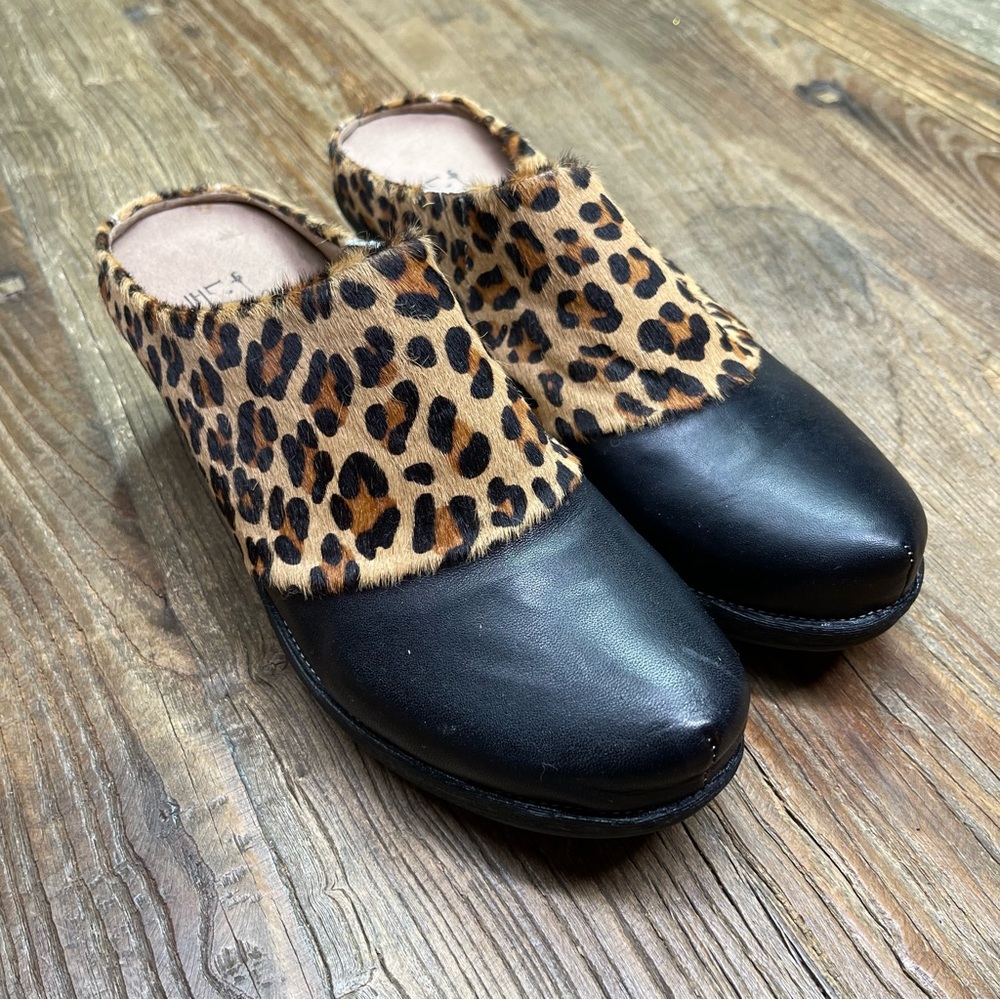 L’ Artiste by Spring Step Leopard Black Clogs Size 39 ~ 8.5 US